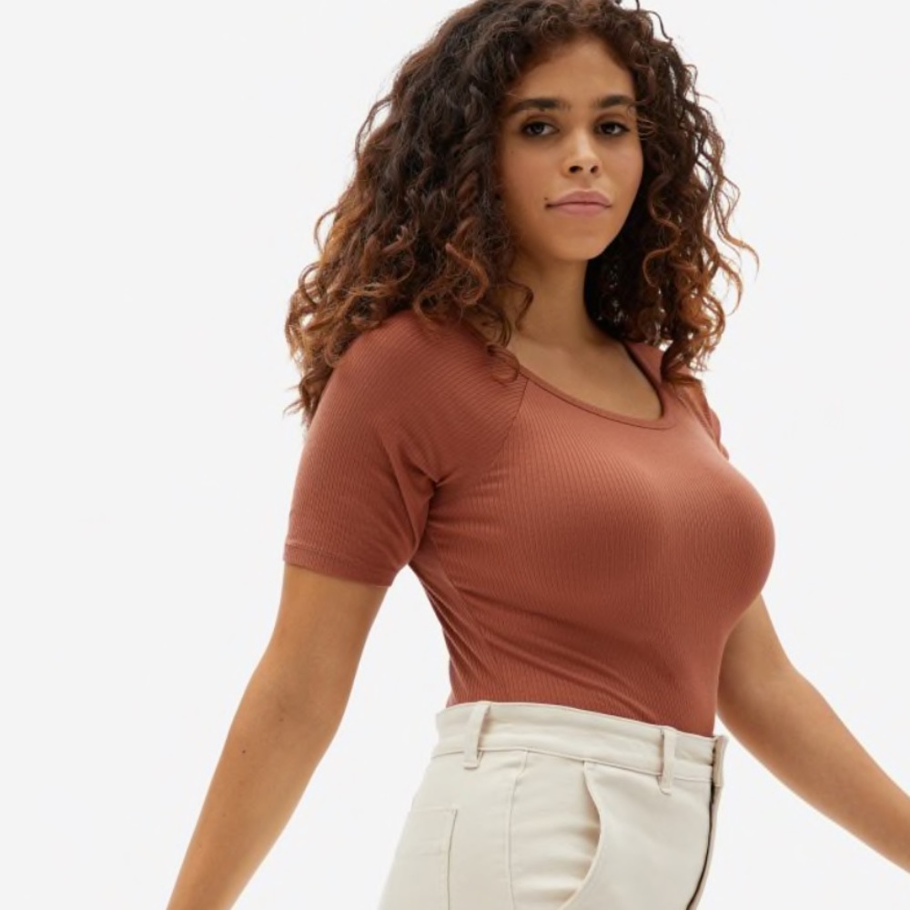 3 pieces! Everlane super soft crew and turtleneck